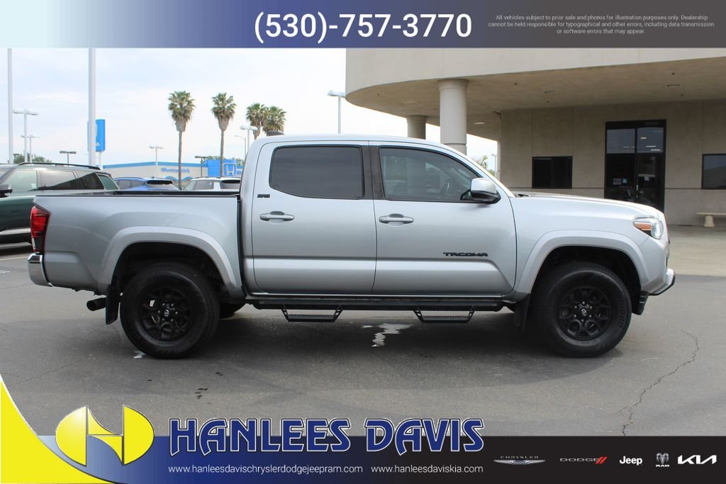 Used 2022 Silver Toyota SR5 image 6