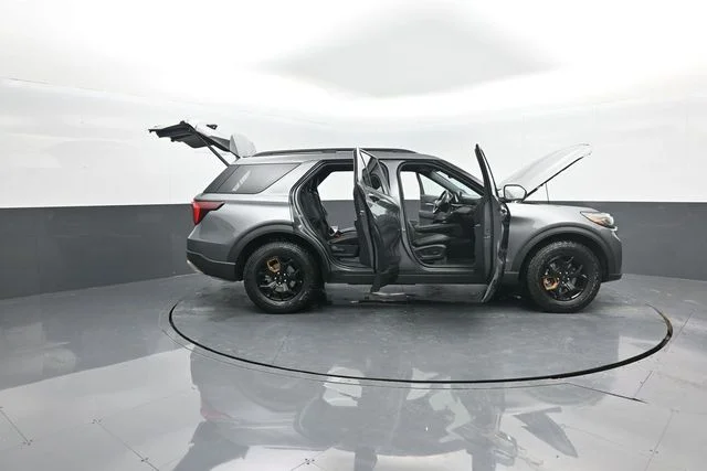New 2026 Gray Ford Tremor image 38