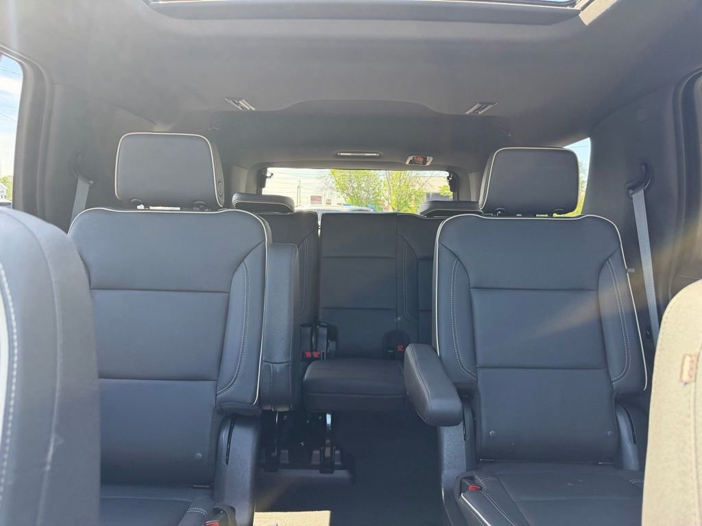 Used 2023  GMC SLT image 53