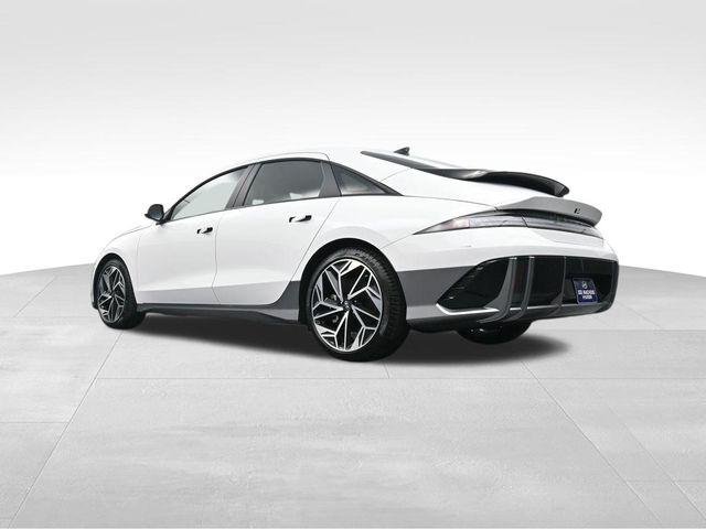 New 2025 White Hyundai SEL image 33