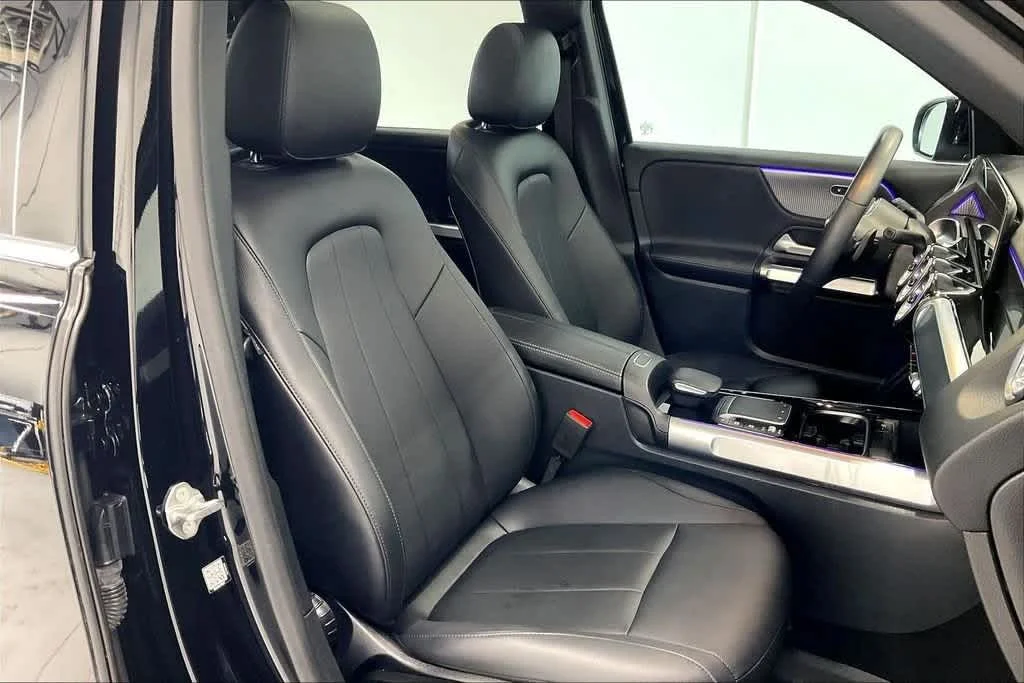 Certified Used 2022 Night Black Mercedes-Benz GLB 250 image 8