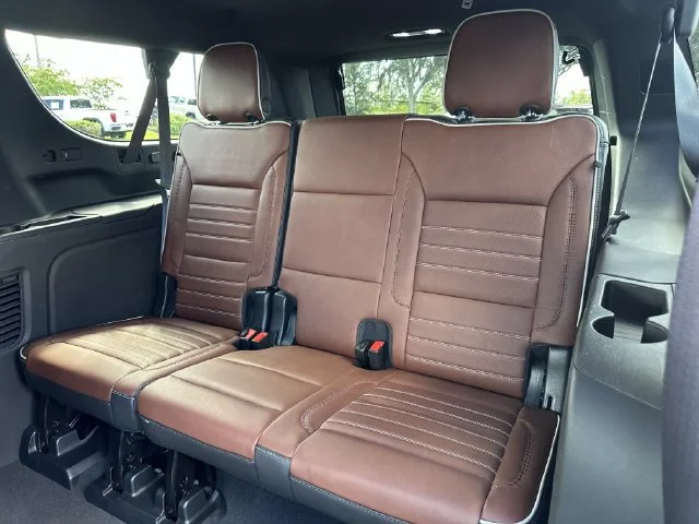 Used 2023 WHITE FROST TRICOAT GMC Denali Ultimate image 20