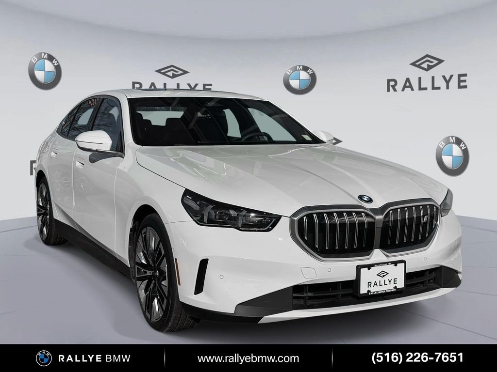2025 BMW i5 xDrive40 Sedan's photo