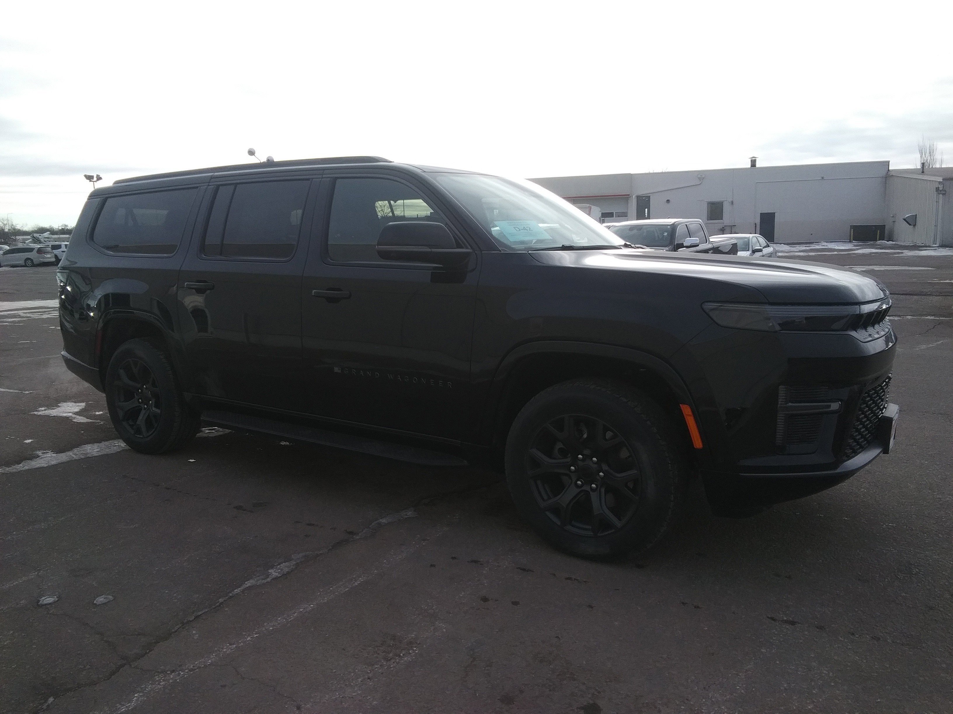 New 2026 High Gloss Black Exterior Paint Jeep Limited Altitude image 4