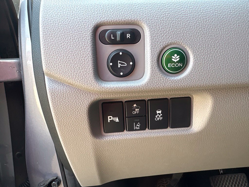 Used 2022 Silver Honda Touring 7 Passenger image 15