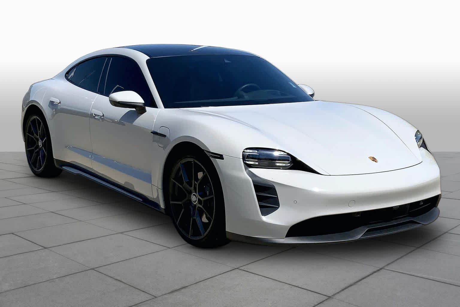 Used 2022 Chalk Porsche  image 2