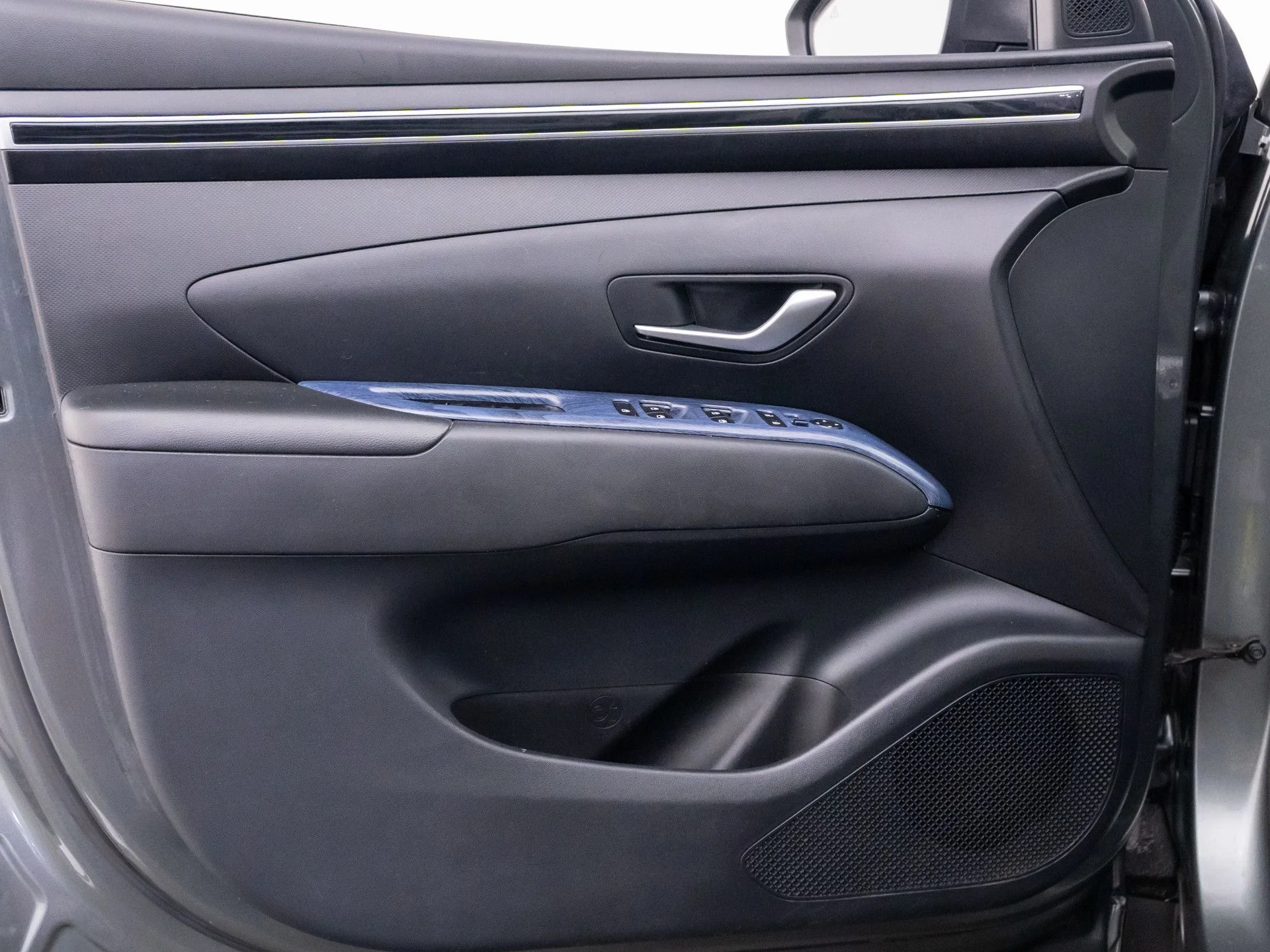 Used 2022 Gray Hyundai SEL image 14