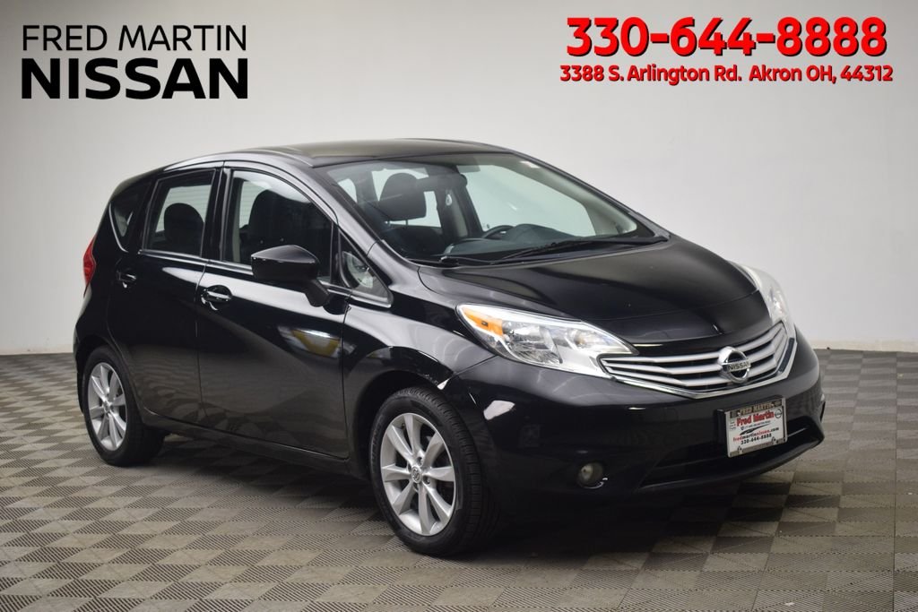 Used 2015 Black Nissan SL image 1