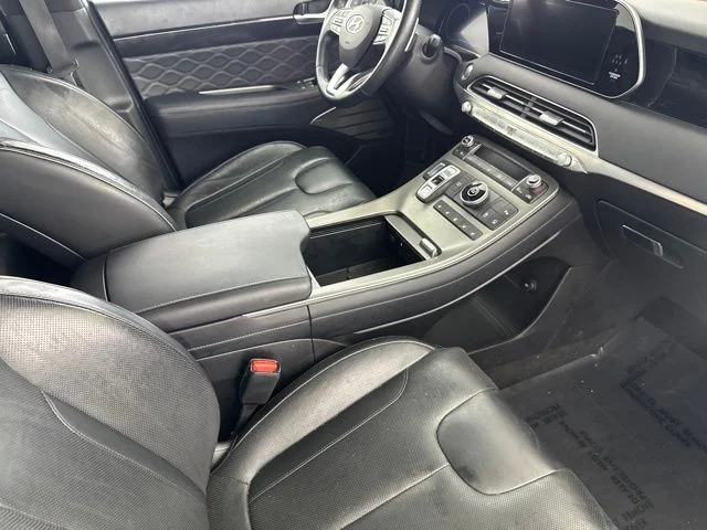 Used 2020 Black Hyundai Limited image 25