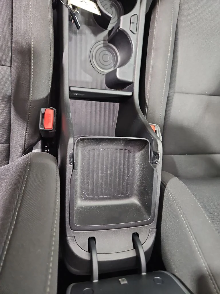 Used 2025 Gray Hyundai SEL Convenience image 27