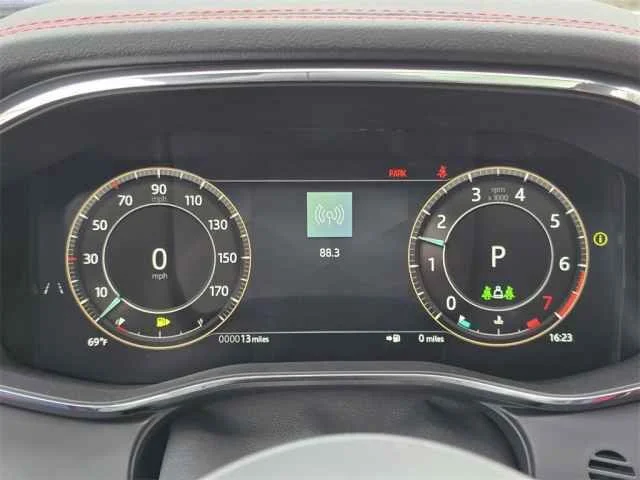 2026 Jaguar F-Pace R-Dynamic S - Photo 35