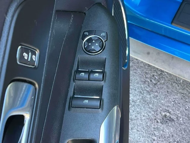 Used 2019 Blue Ford GT Premium image 18