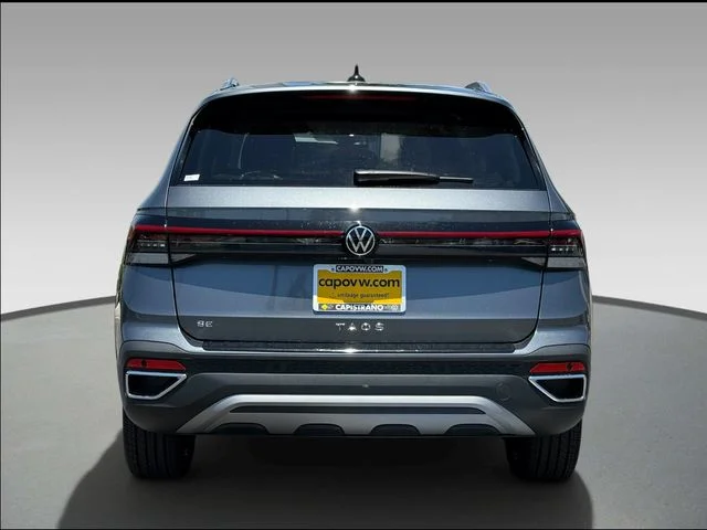 New 2026 Platinum Gray Metallic Volkswagen 1.5T SE image 5
