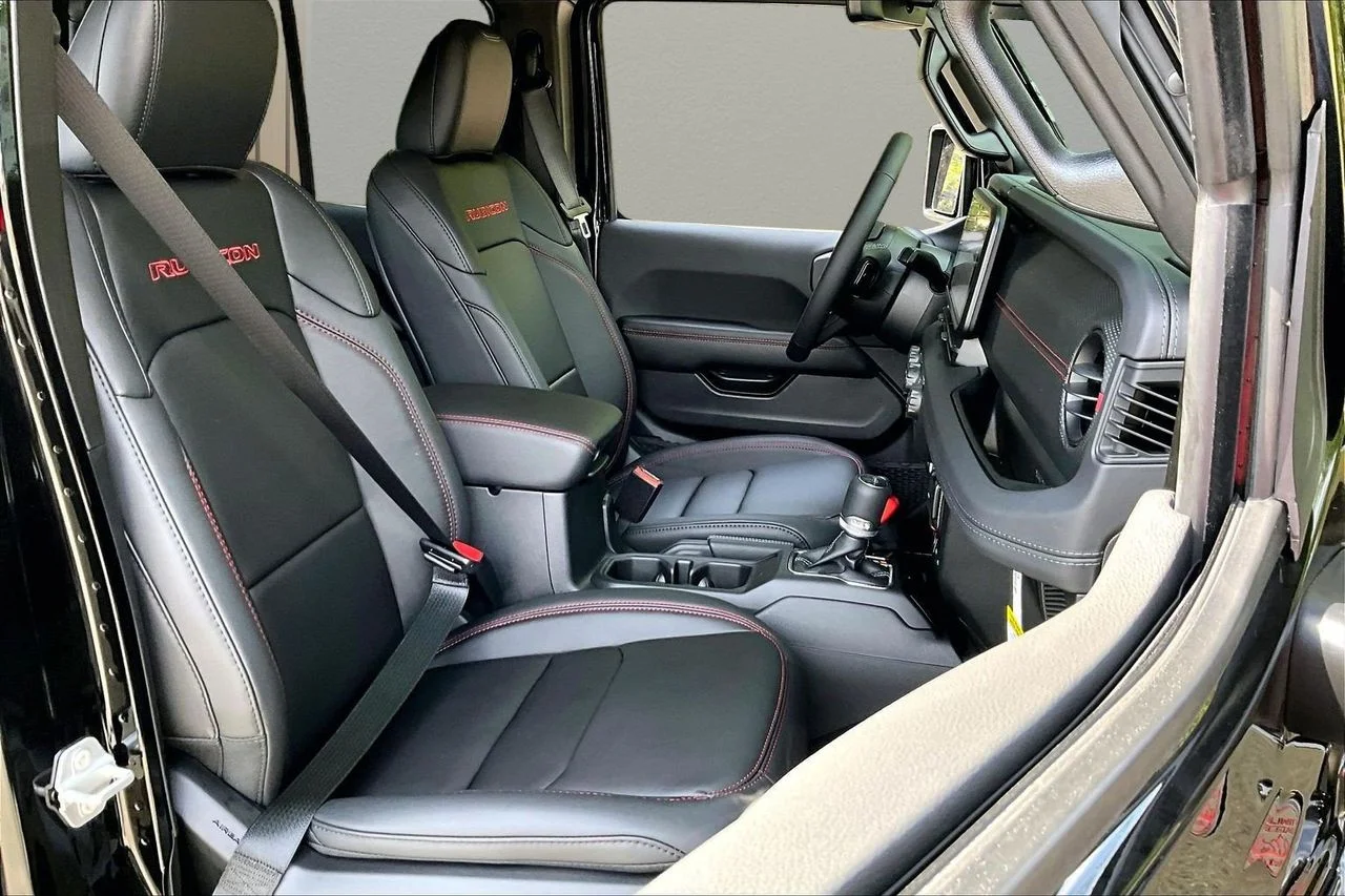 New 2026 Black Clearcoat Jeep Rubicon X image 20