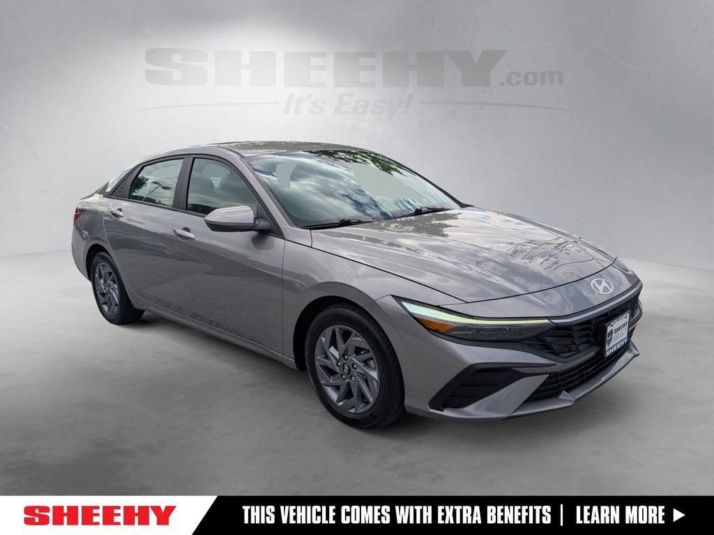 2024 Hyundai Elantra 2.0 SEL IVT's photo