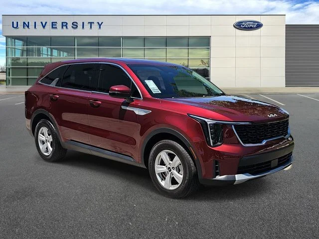Used 2025 Red Kia LX image 1