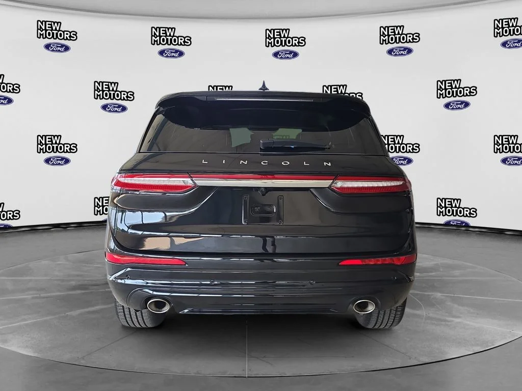 Used 2022 Black Metallic Lincoln Reserve image 4