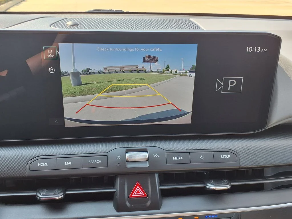 Used 2025 Red Kia LXS image 26