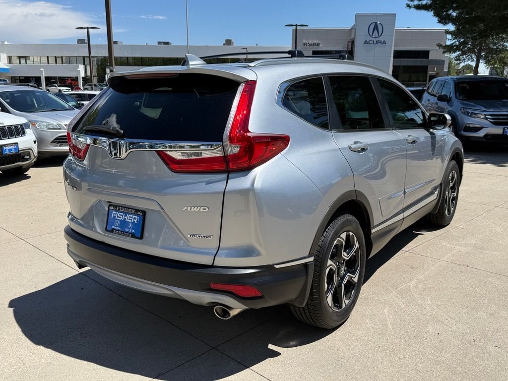 Used 2018 Lunar Silver Metallic Honda Touring image 4