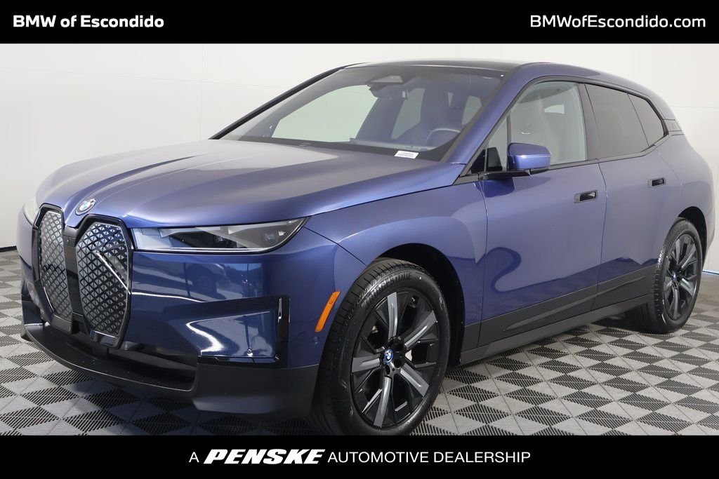 2023 BMW iX xDrive50's photo