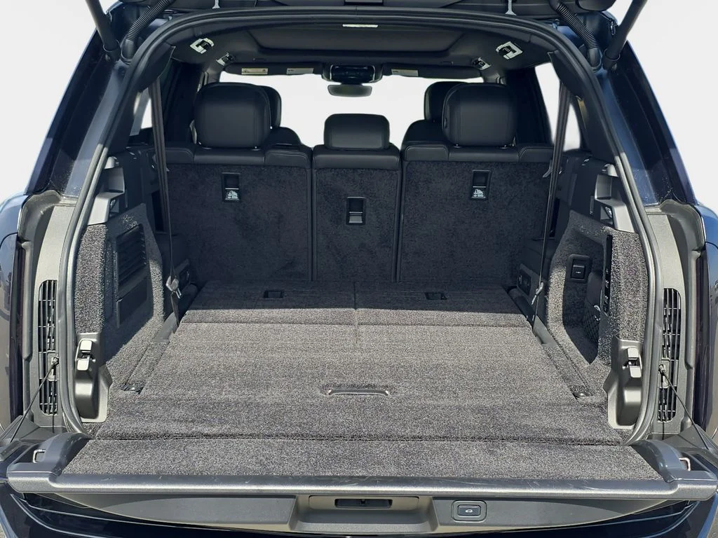 Certified Used 2023 Black Land Rover SE image 12