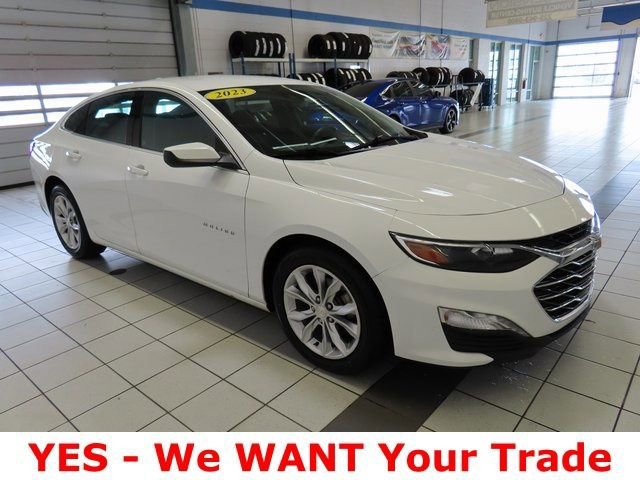 Used 2023 Summit White Chevrolet LT image 16