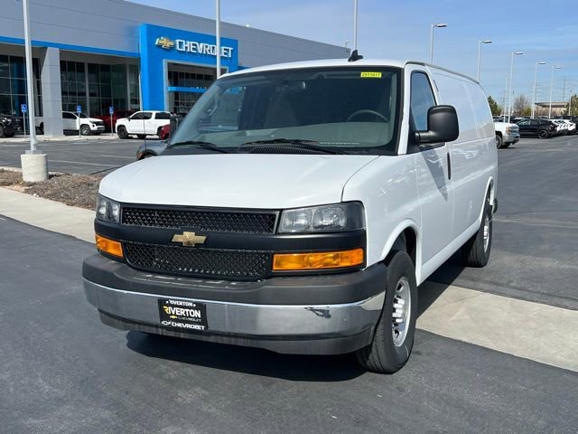 2025 Chevrolet Express Cargo Work Van - Photo 29