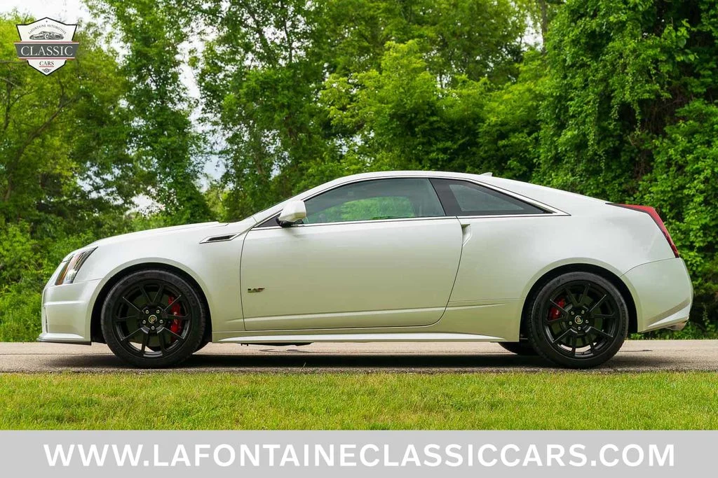 Used 2015 White Cadillac Base image 13