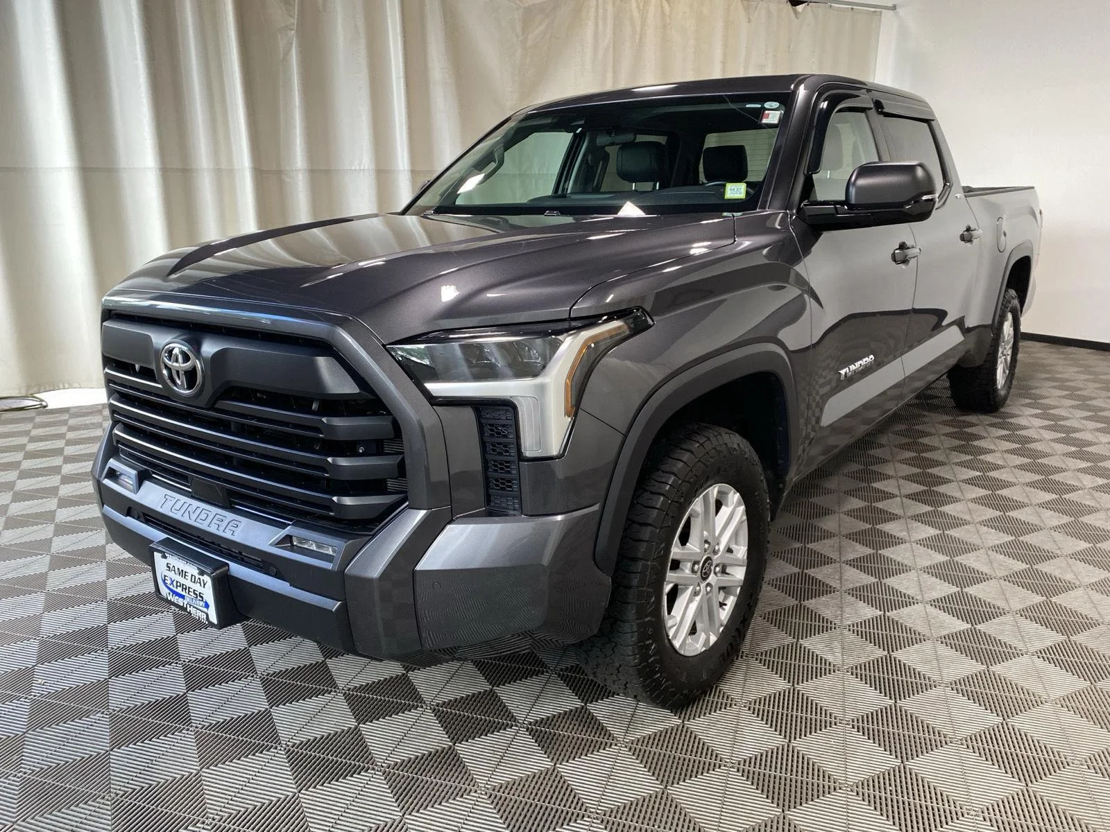 Used 2024 Magnetic Gray Metallic Toyota SR5 image 6
