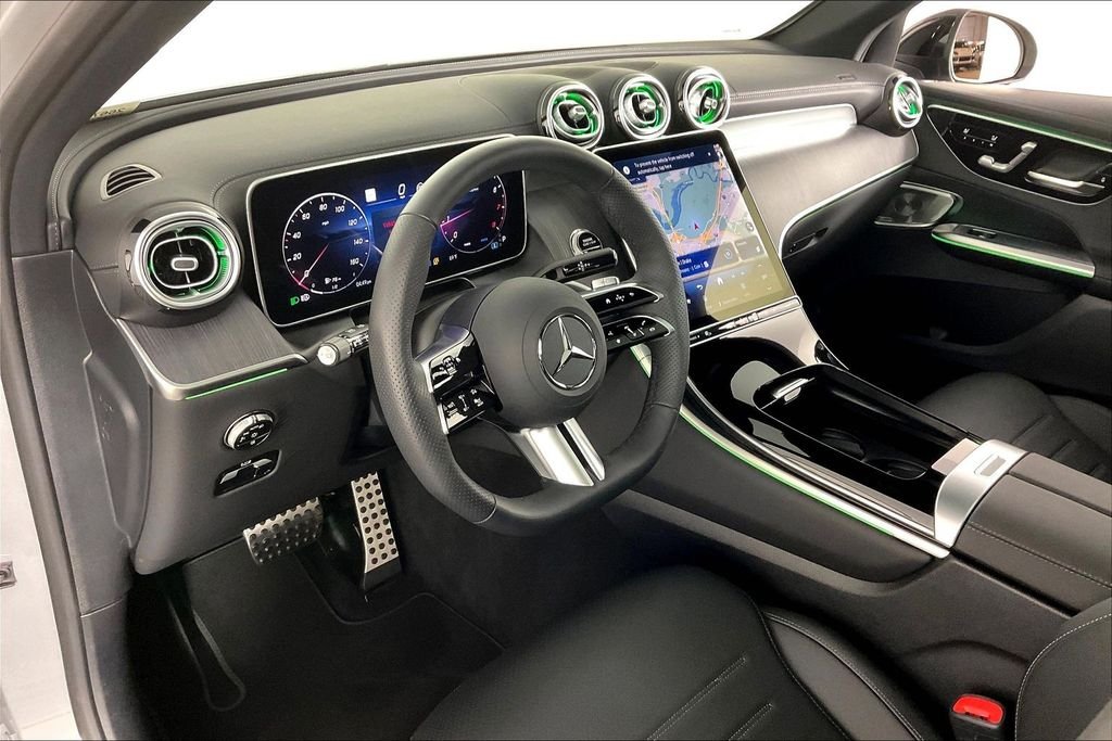 Used 2026 White Mercedes-Benz GLC 300 image 11