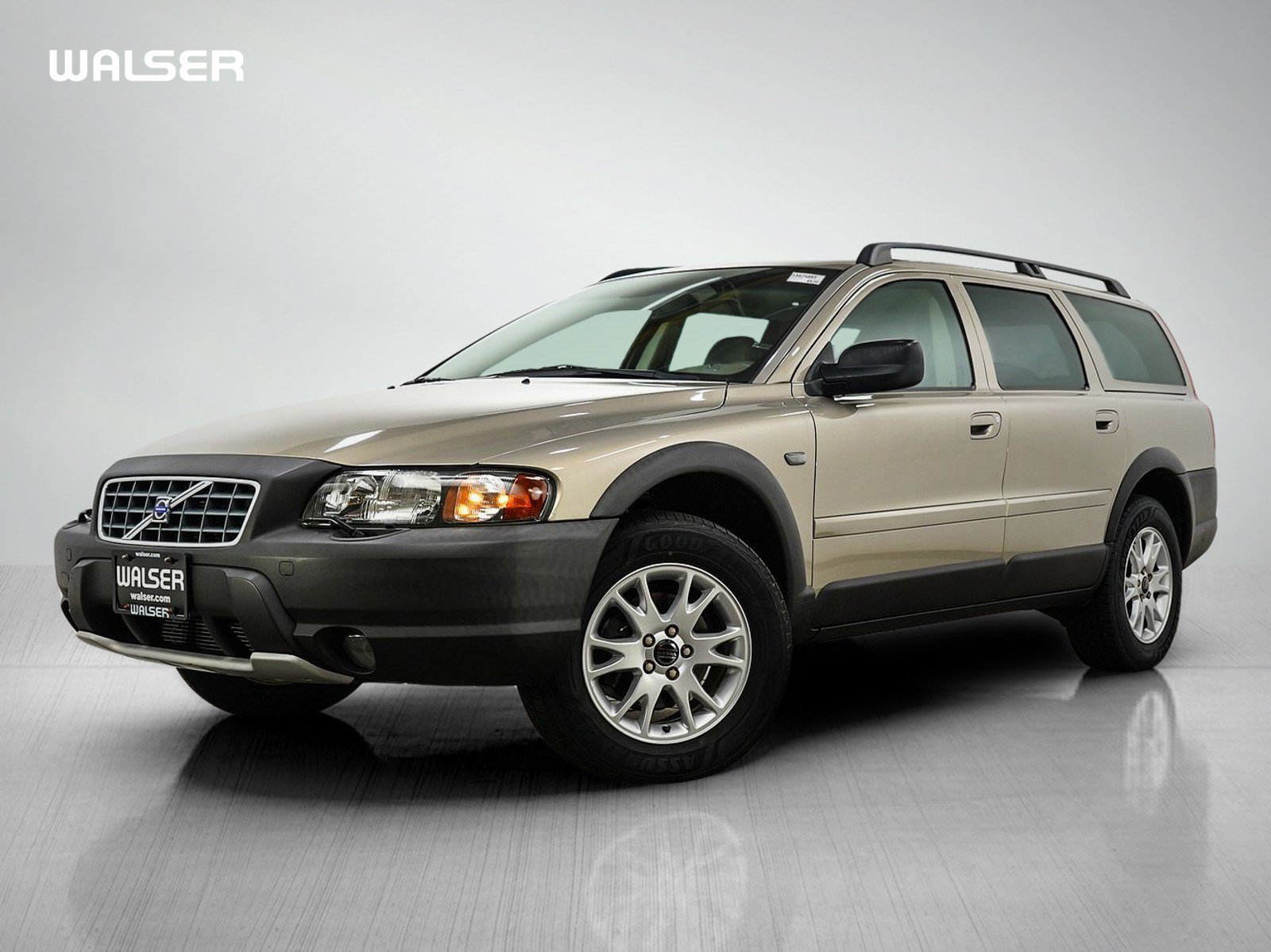 2004 Volvo XC70 2.5T AWD A's photo