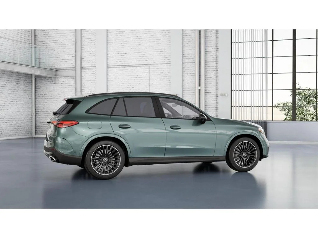 New 2027 Silver Mercedes-Benz GLC 300 image 18