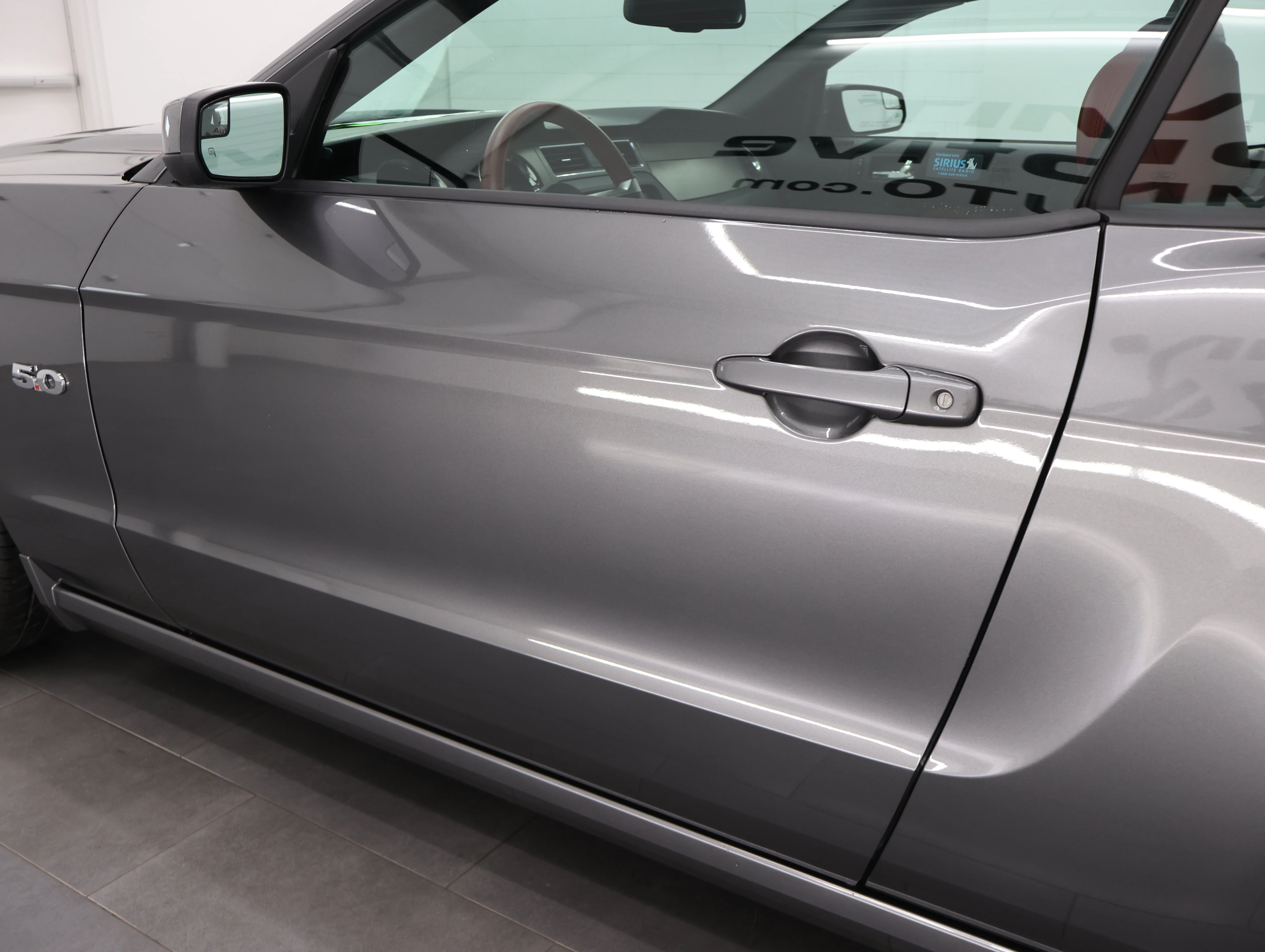 Used 2014 Sterling Gray Metallic Ford GT Premium image 31