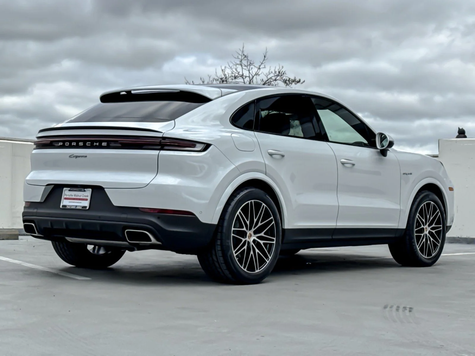 New 2026 CARRARA WHITE Porsche E-Hybrid image 8
