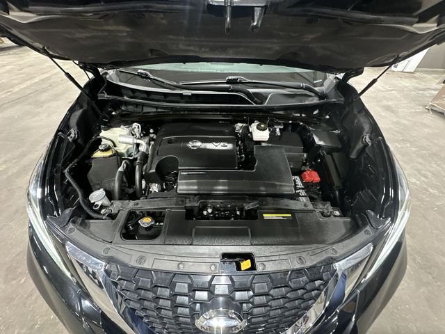 Certified Used 2022 Black Nissan SL image 22
