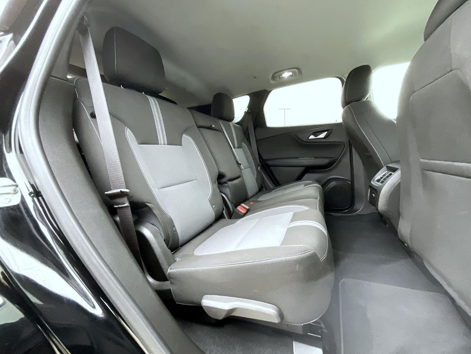Used 2025 Black Chevrolet 2LT image 20