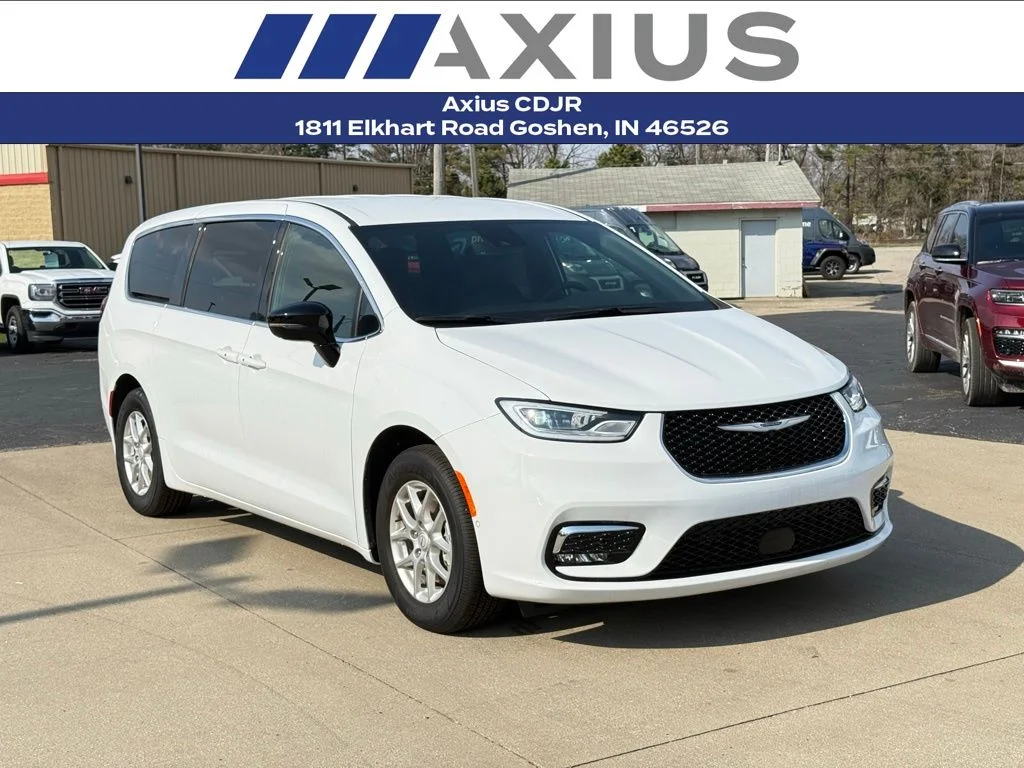 2025 Chrysler Pacifica Select's photo