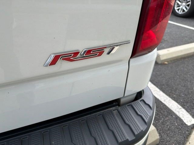 Used 2021 Summit White Chevrolet RST image 10