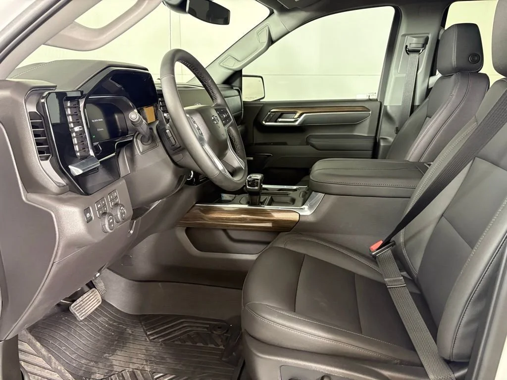 New 2026 Summit White Chevrolet LT Trail Boss image 26