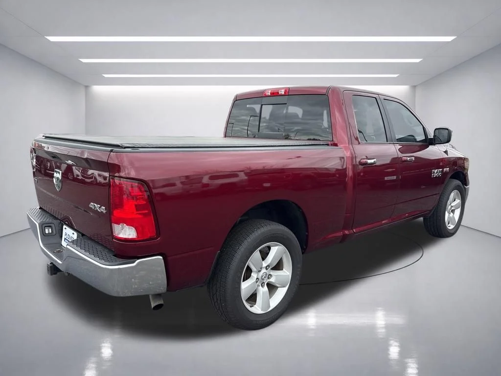 Used 2017 Delmonico Red Pearlcoat Ram SLT image 6