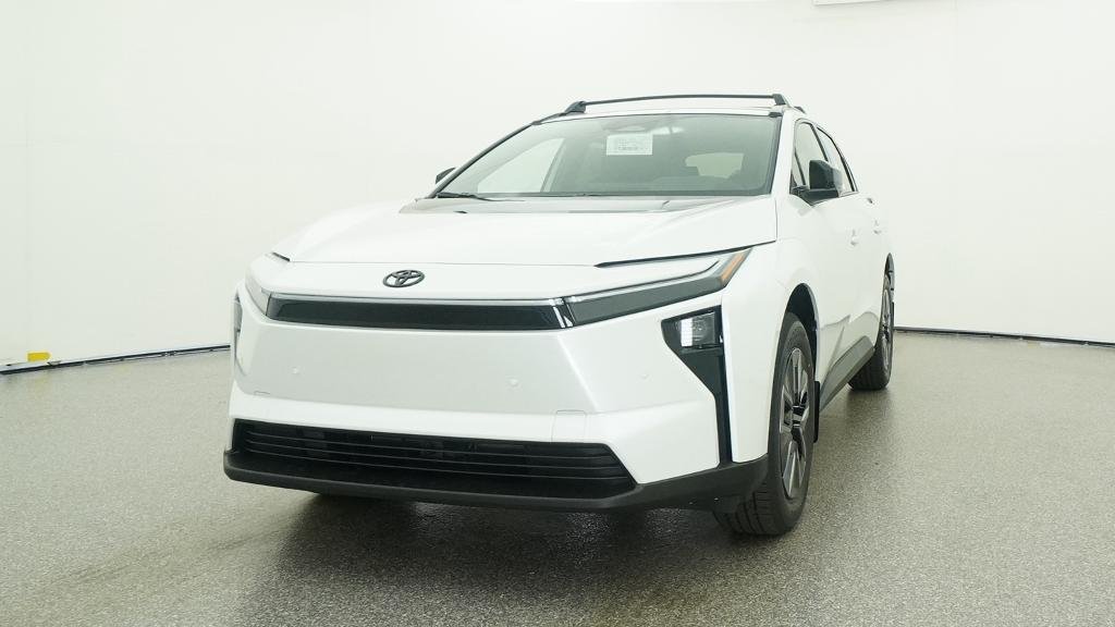 New 2026 Wind Chill Pearl Toyota XLE image 19