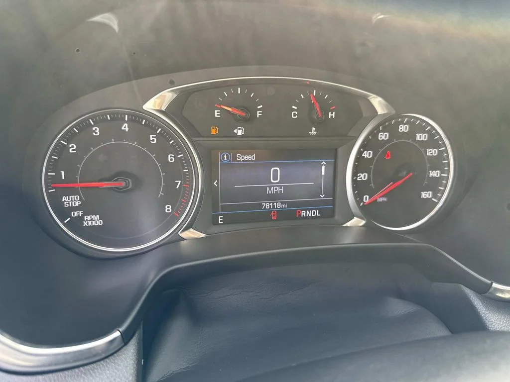 Used 2021 Gray Chevrolet LT image 18