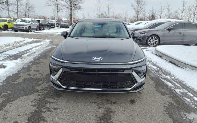 New 2026 Gray Hyundai SEL image 3