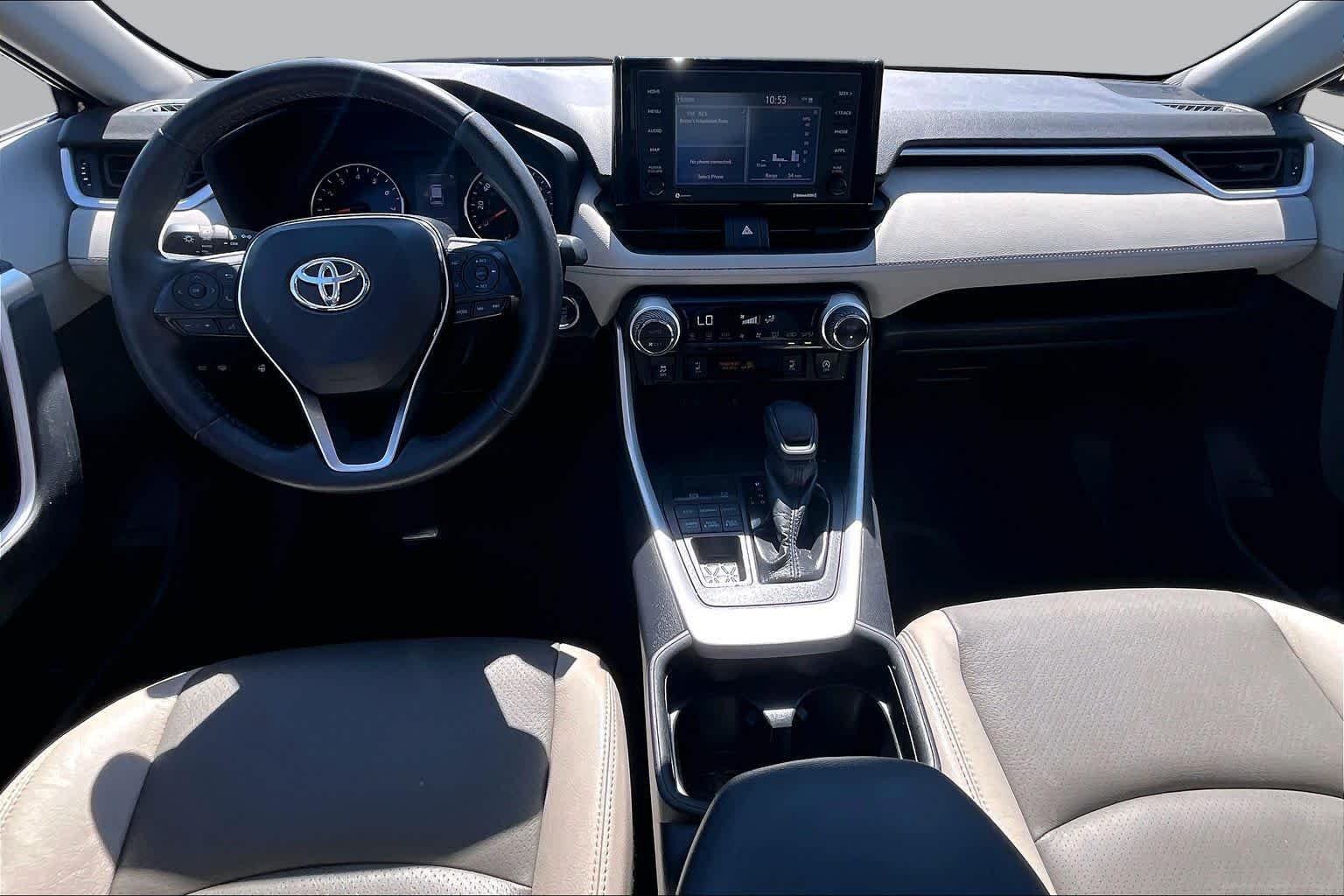 Used 2020 Ruby Flare Pearl Toyota XLE image 15