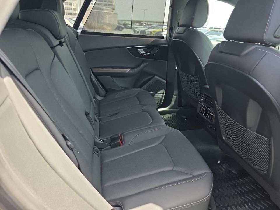 Used 2023  Audi 55 Premium Plus image 11