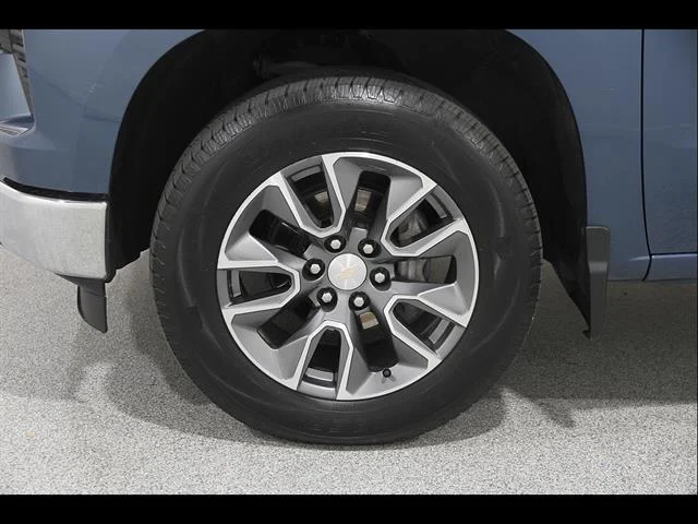 2024 Chevrolet Silverado 1500 LT - Photo 23