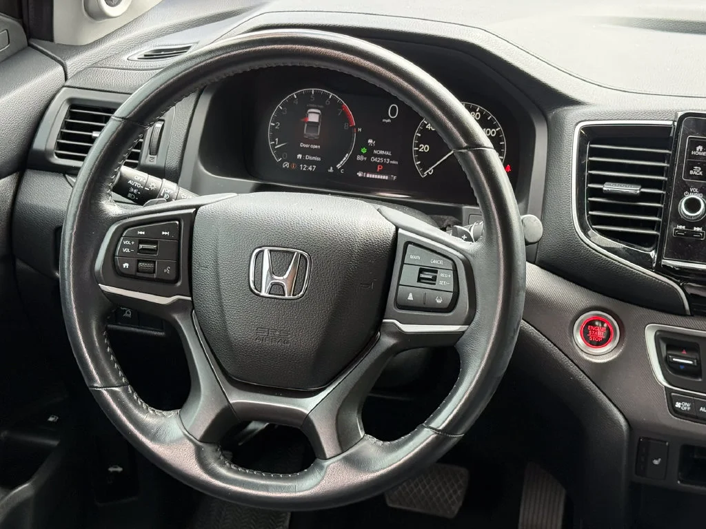 Used 2025  Honda RTL image 13