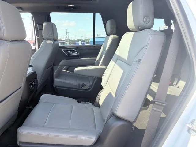 Used 2021 White Chevrolet LT image 11