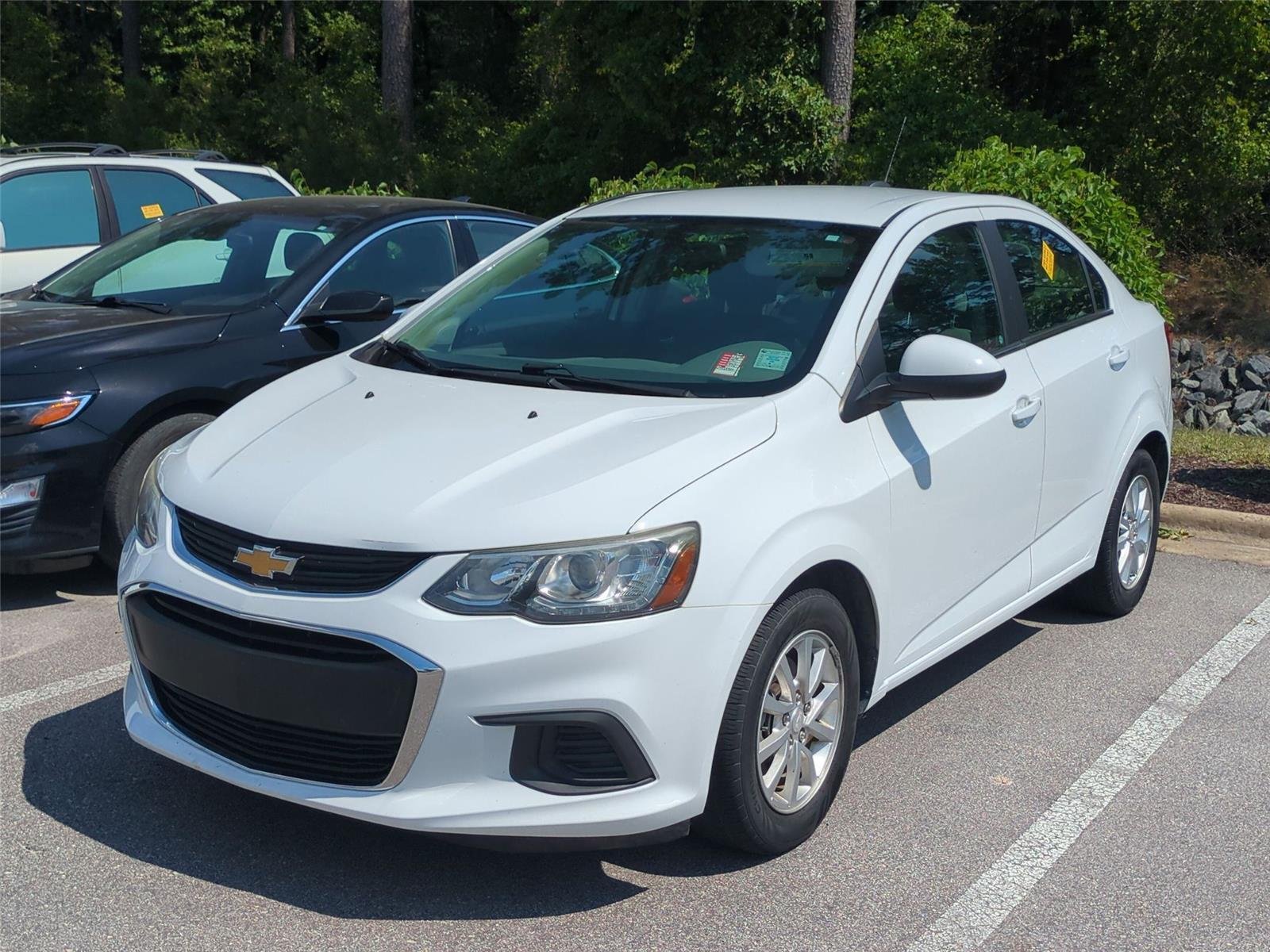 Used 2018  CHEVROLET LT image 1