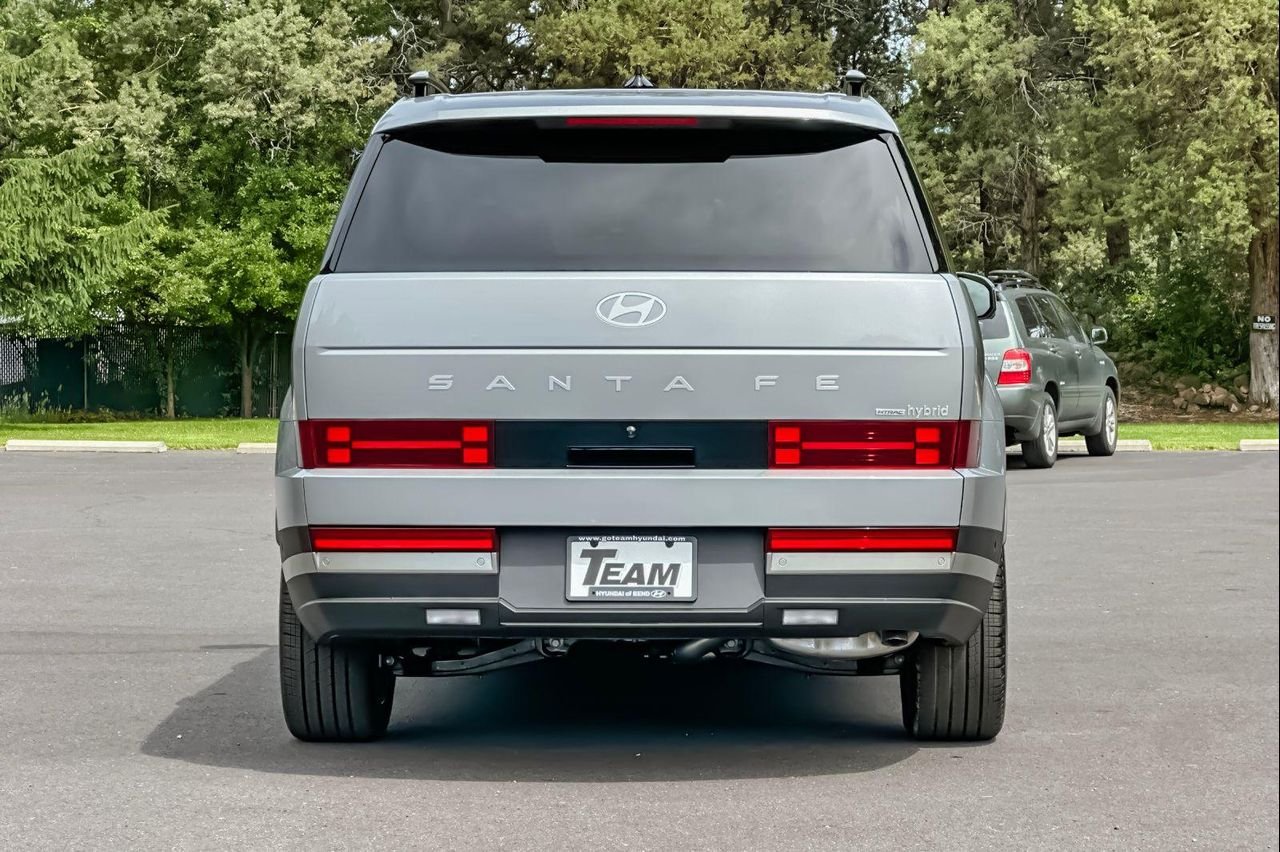 New 2026 Shimmering Silver Hyundai Limited image 5